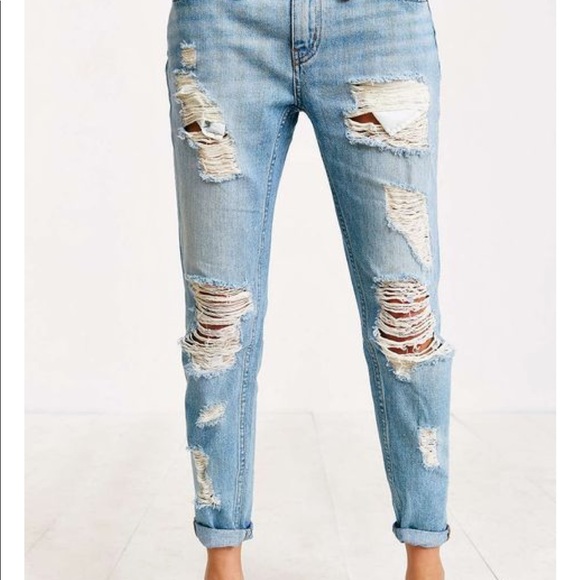 BDG Denim - BDG distressed boyfriend slim fit